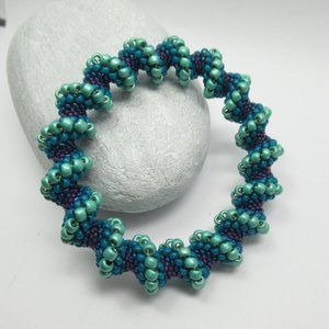 Cellini Spiral beadwoven bracelet